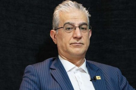 فردین آقابزرگی، کارشناس بورس