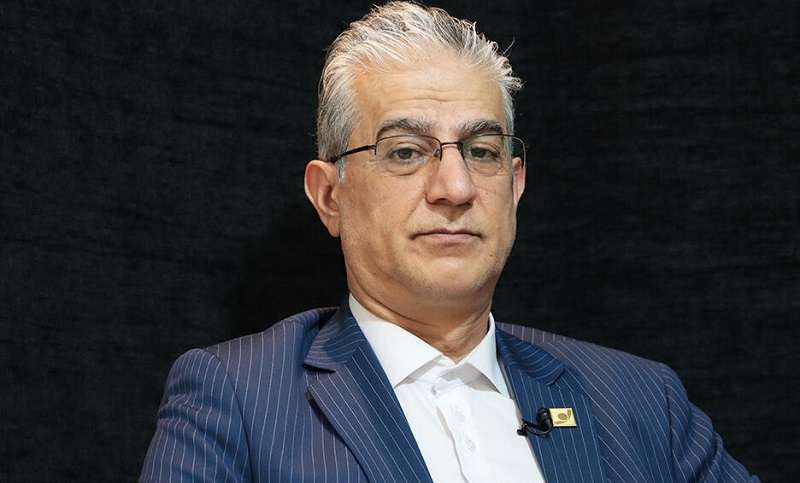 فردین آقابزرگی، کارشناس بورس