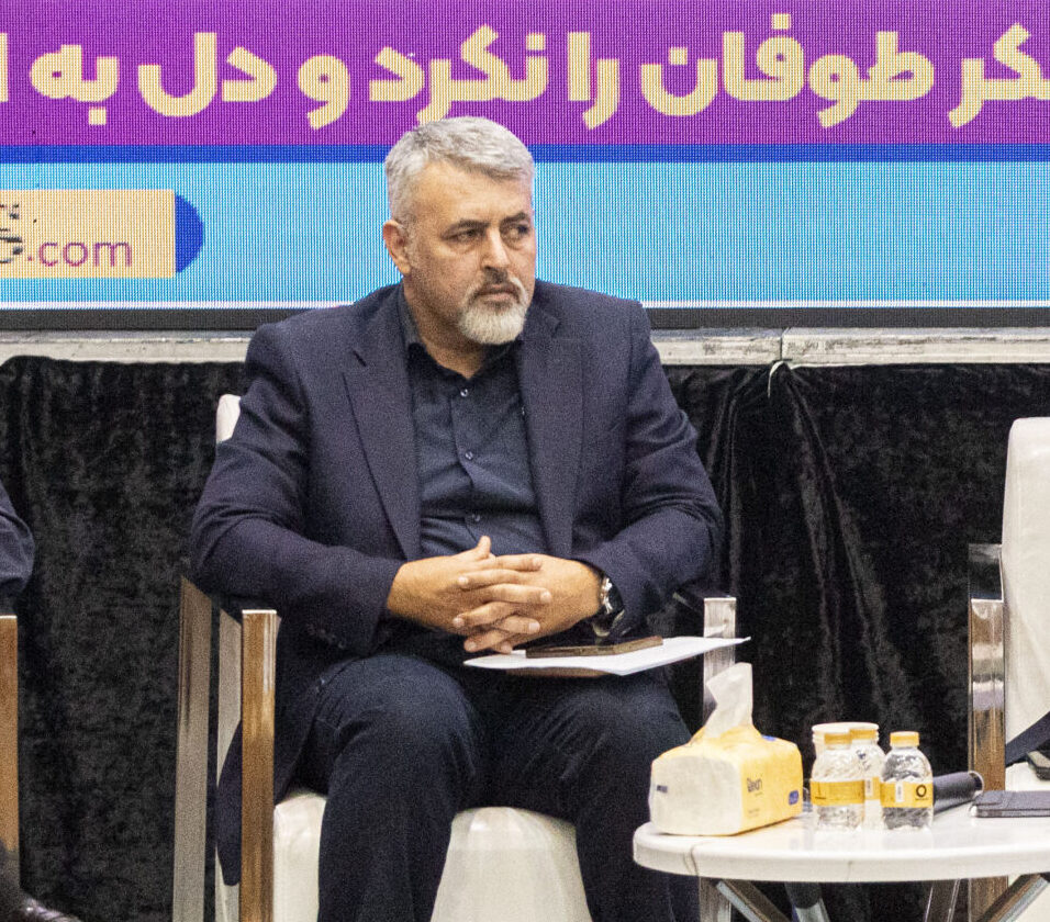 احمد مقیمی آپ آسان پرداخت پرشین