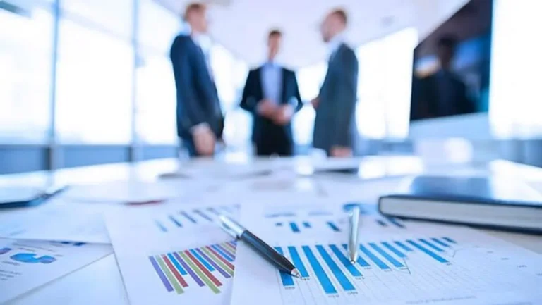 فقدان مدرک تحصیلی مرتبط در هیئت مدیره؛ آفت خاموش شرکت‌های بزرگ