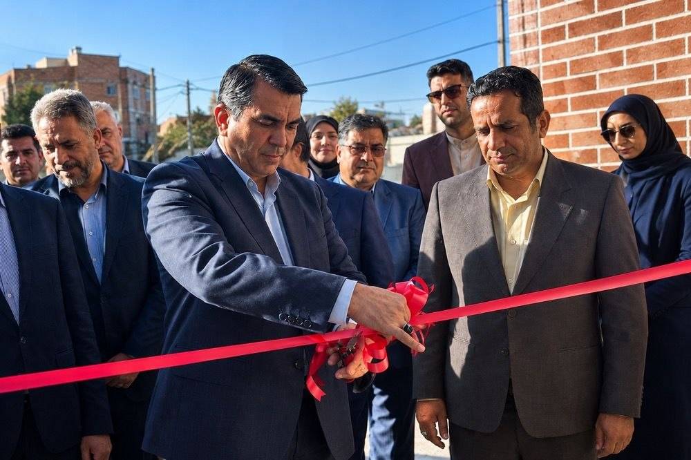 بهرهبرداری از دبستان شهدای بانک رفاه کارگران در کرمان